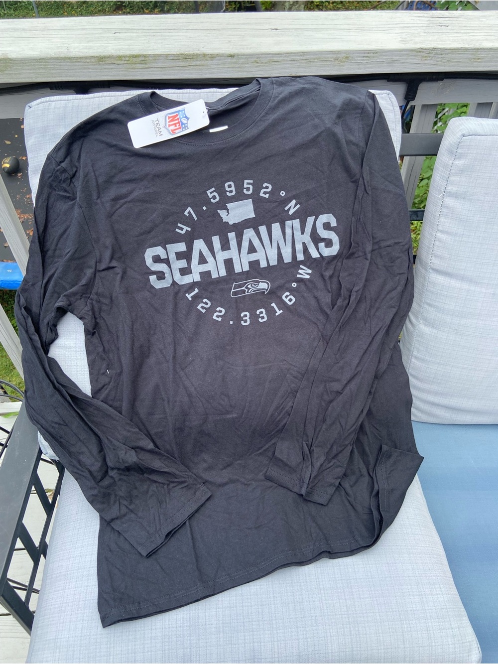 Men’s long sleeved Seattle Seahawks tshirt
